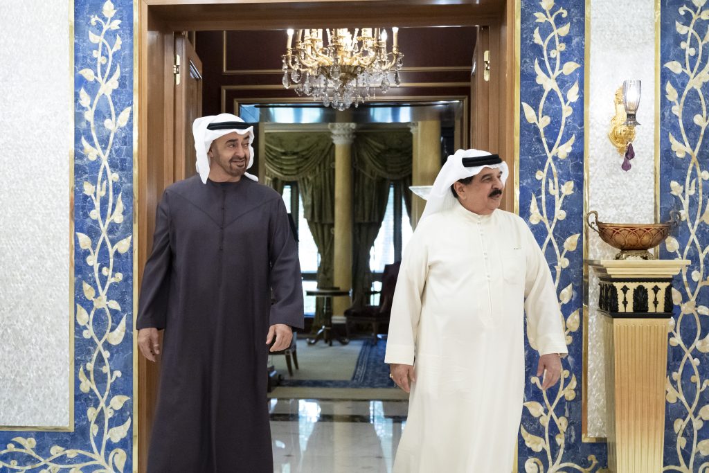 UAE President visits King of Bahrain at his residence in Abu Dhabi