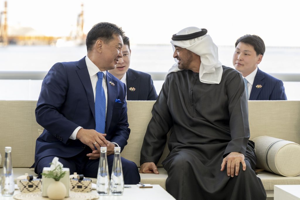 UAE President welcomes President of Mongolia