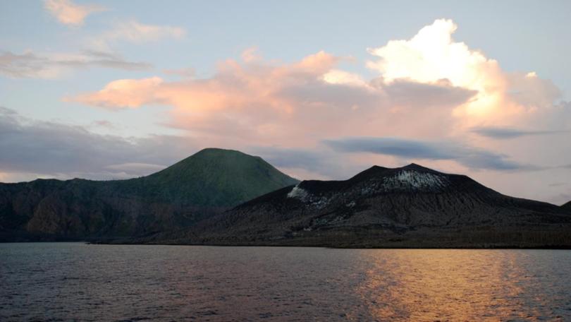 Flights cancelled, residents to evacuate as Papua New Guinea volcano erupts
