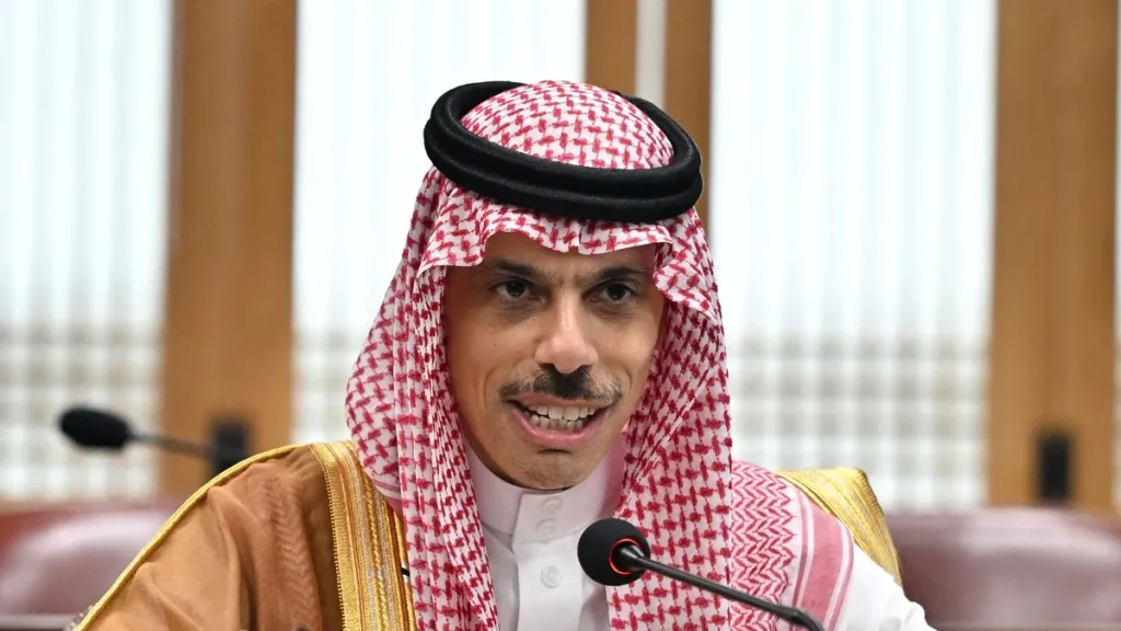Saudi FM calls for ending escalation in Gaza