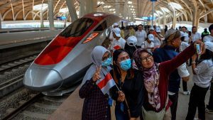 Jakarta-Bandung Fast Train break a record with 21,312 passengers
