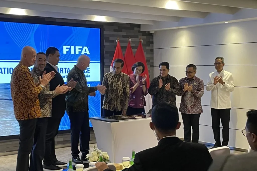 Jokowi inaugurates FIFA office in Jakarta