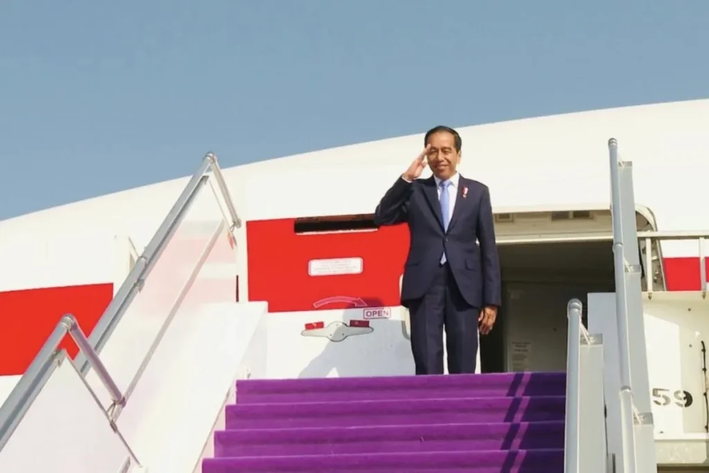 Jokowi leaves for US after Extraordinary Summit in Riyadh