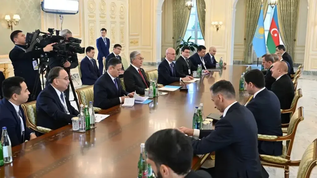 Tokayev, Ilham Aliyev hold talks in Baku