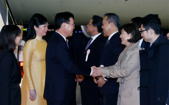 President Thuong arrives in Tokyo