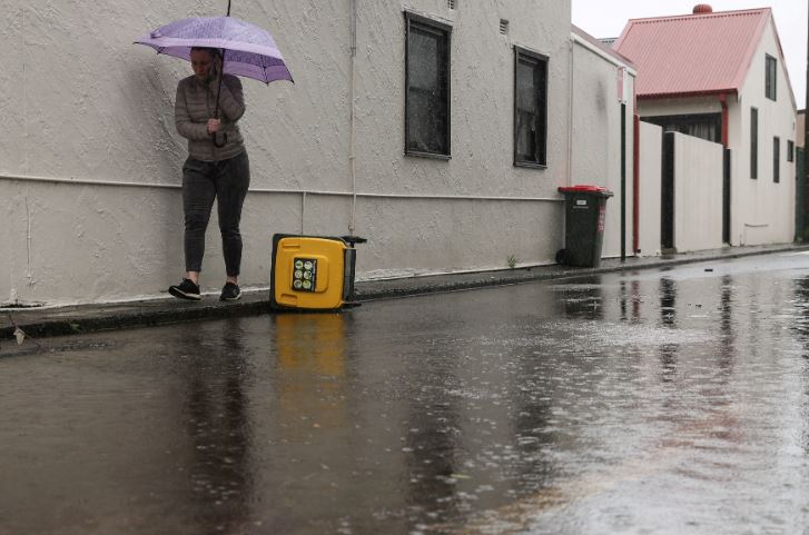 Australia thunderstorms raise risk of flash flooding