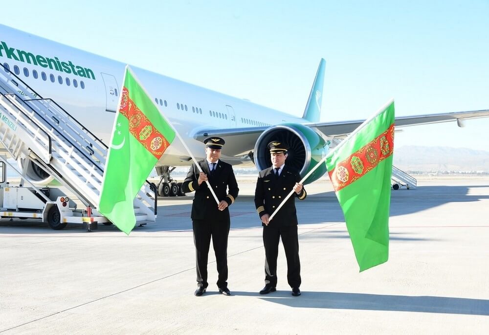 Turkmenistan welcomes new Boeing 777 passenger aircraft