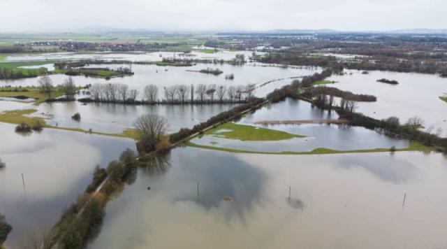Germany braces for Christmas with preemptive flood alerts