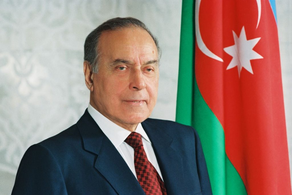 Azerbaijan commemorates 20th death anniversary of Heydar Aliyev