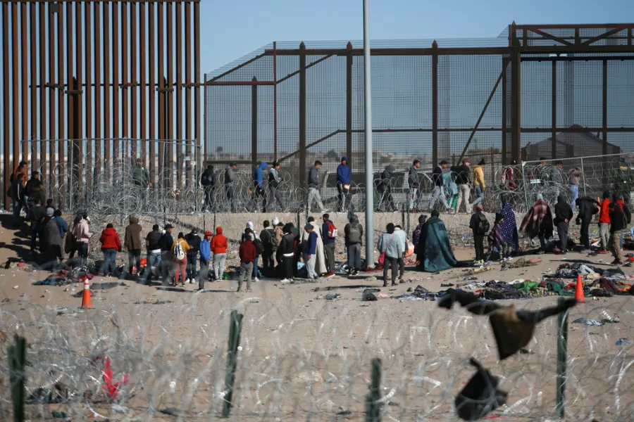 US, Mexico Agree To Keep Border Open As Pressure Mounts To Limit ...