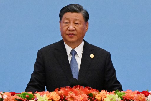 President Xi bestows orders to elevate military officers to rank of general