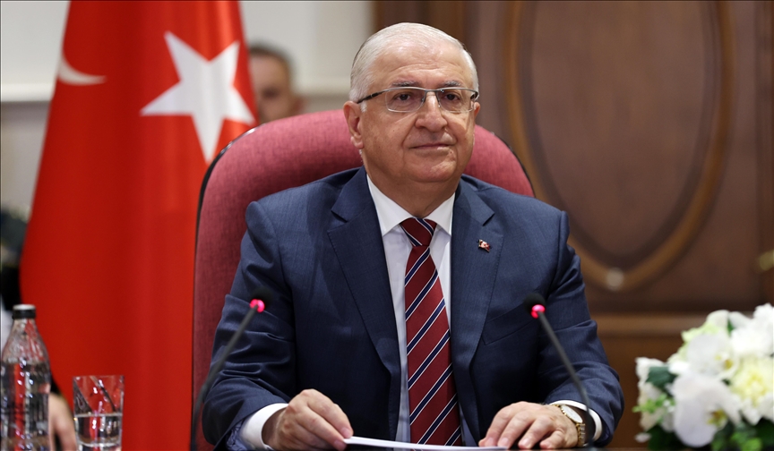 Türkiye pledged to anti-terror operations: Turkish defence minister