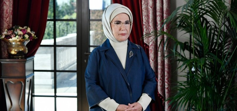 Emine Erdogan extends wishes for a year marked by peace, justice and prosperity