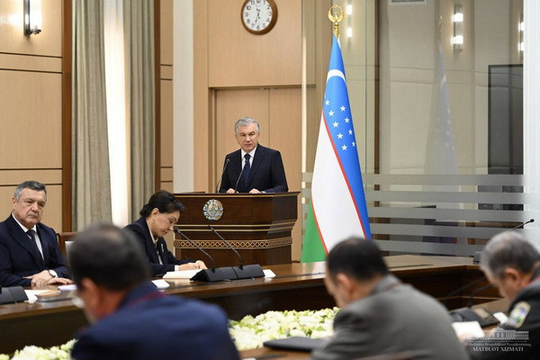 Shavkat Mirziyoyev Chairs Security Council Meeting