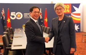Vietnamese FM Holds Bilateral Meetings at ASEAN-Australia Special Summit
