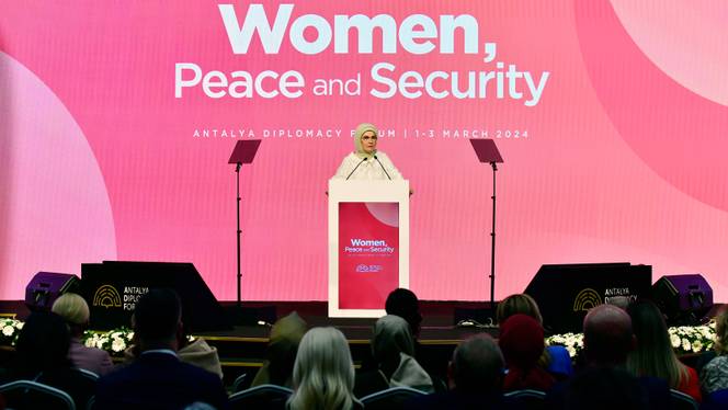 Emine Erdogan Champions Women's Role in Diplomacy and Peace-Building at Antalya Diplomacy Forum