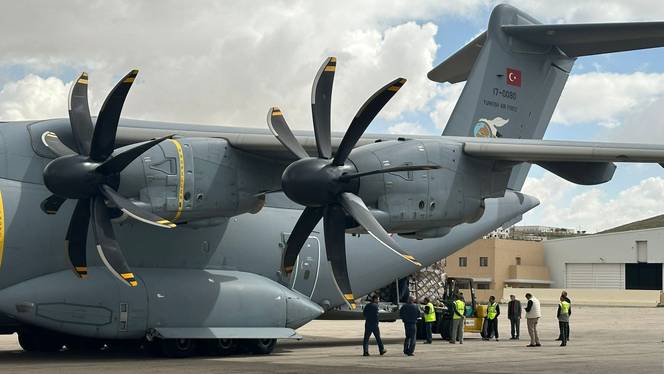 Türkiye Dispatches Military Transport Plane to Jordan with Humanitarian Aid for Gaza