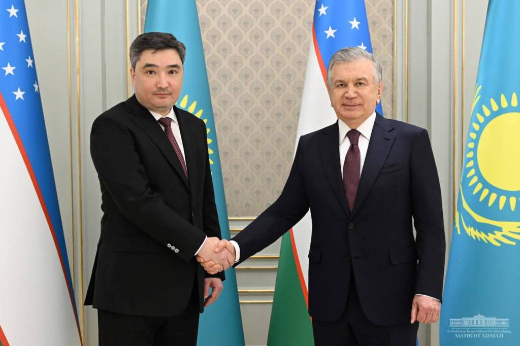 President Mirziyoyev Holds Talks with Kazakh PM to Advance Bilateral Cooperation