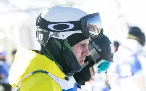 Kazakhstan's Pavel Kolmakov Clinches Silver in Spectacular Mogul Performance at FIS Freestyle World Cup