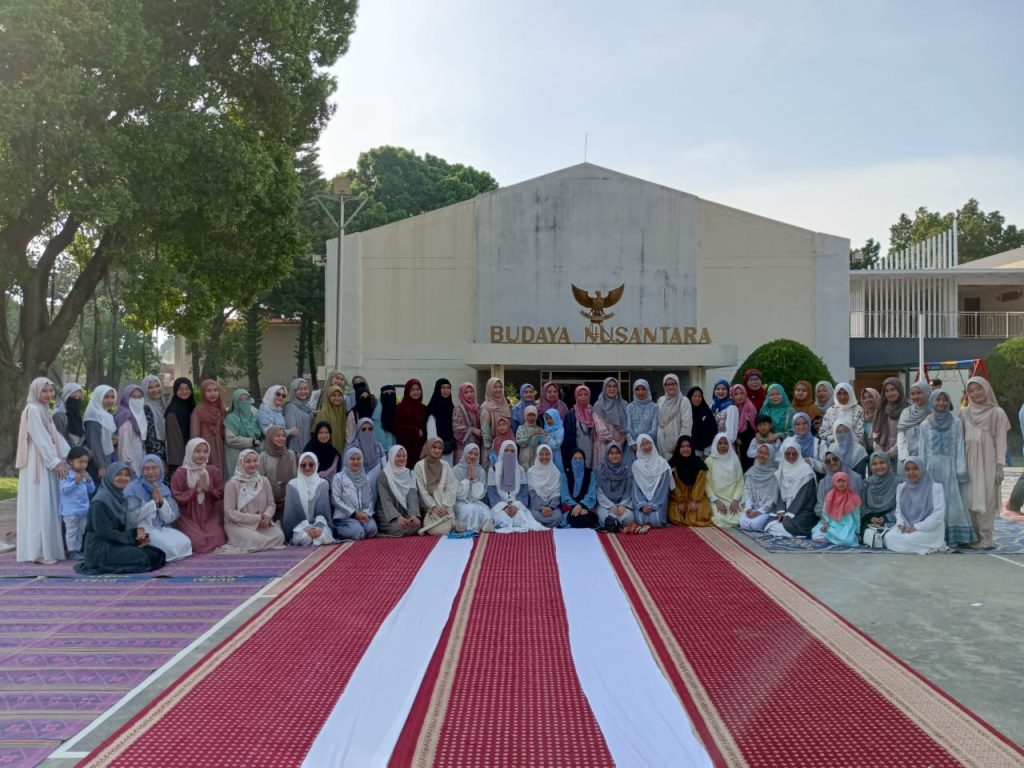 Eid Al-Fitr Celebrated, Hundreds of Indonesian Nationals Gathered at ...