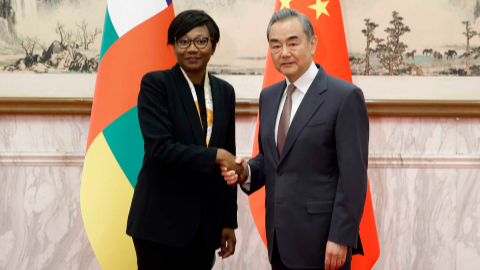 Chinese Foreign Minister and Central African Republic's Foreign Affairs ...