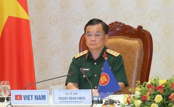 Vietnamese Deputy Minister of National Defence Commends Bilateral Defence Ties with Poland