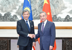 China and Malaysia to Accelerate Cooperation: Wang Yi