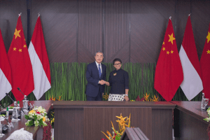 Chinese Foreign Minister Meets Indonesian Counterpart in Jakarta