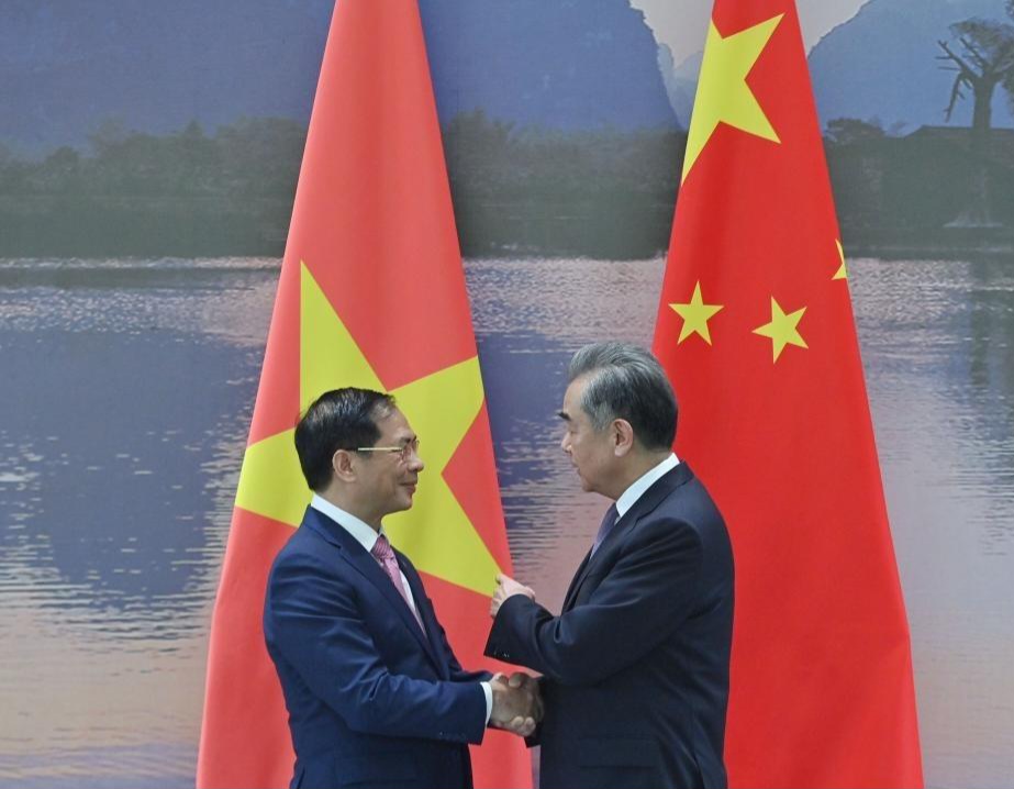 Wang Yi Emphasizes Border Port Construction and China-ASEAN Cooperation ...