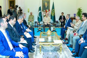 Azerbaijan's FM Meets with PM of Pakistan
