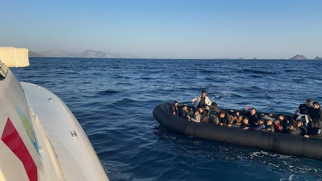 Turkish Coast Guard Rescues 37 Migrants and Detains 29 Others off Izmir ...