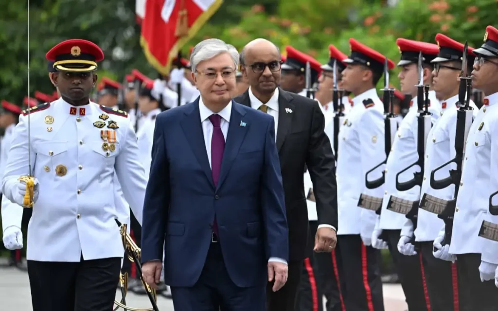 President Tokayev Welcomed by Singaporean President