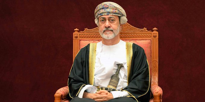 Sultan of Oman Receives Arab Parliament's Leadership Award