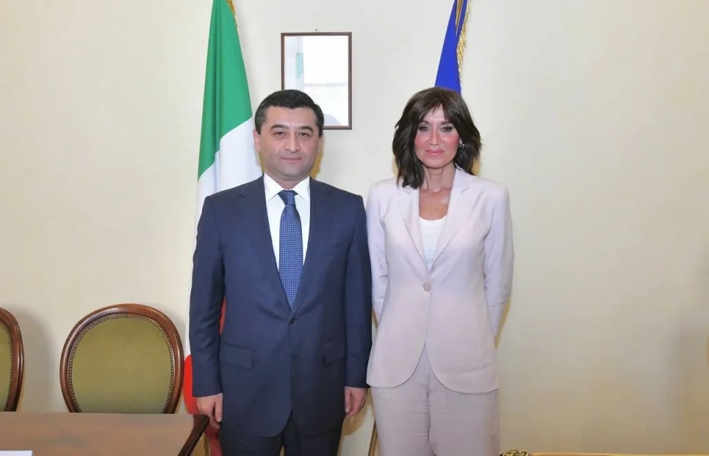 Uzbekistan's FM Meets with Italy's Minister of University and Research in Rome