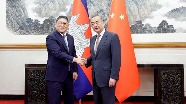 China and Cambodia Pledge to Strengthen Bilateral Cooperation