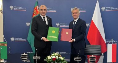 Turkmenistan and Poland