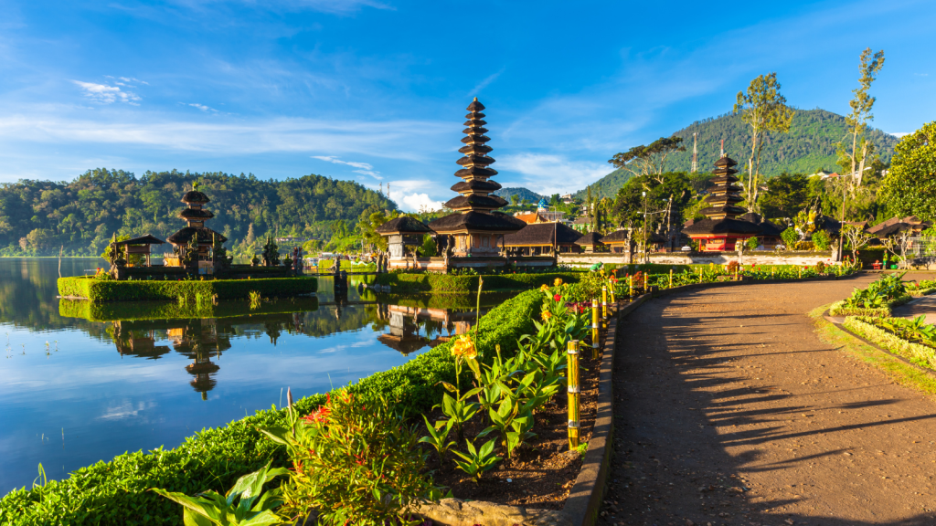 Indonesia Seeks to Boost Tourism from Middle East and Central Europe