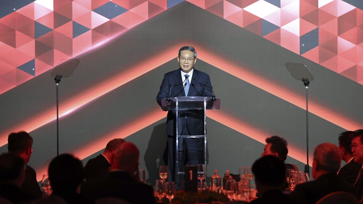 Chinese Premier Li Qiang Delivers Address at Welcoming Gala Dinner in New Zealand