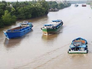 World Bank Approves $107 Million Credit to Enhance Inland Waterways in Việt Nam