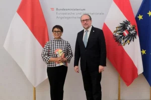 Indonesian FM Urges Austria to Recognize State of Palestine