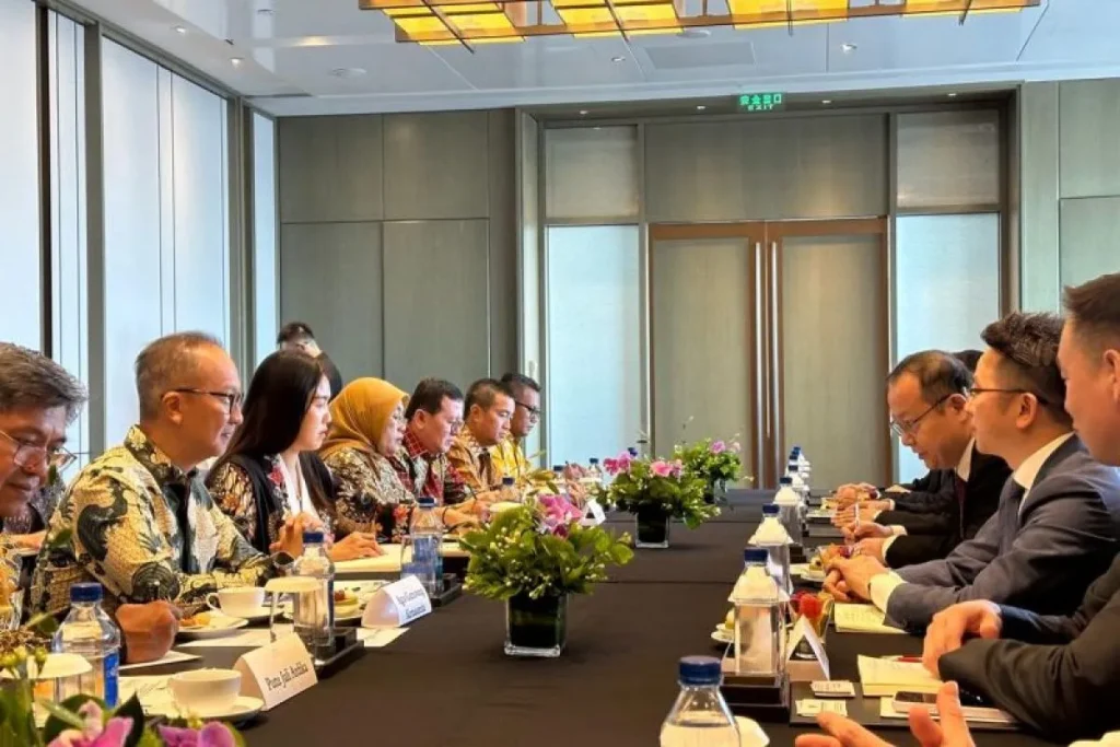 Indonesia and China Agree to Establish Indonesia as Export Production Hub