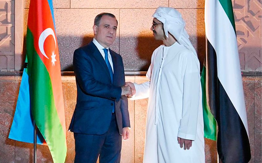 UAE and Azerbaijan FMs Discuss Strengthening Bilateral Relations