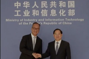 Indonesia and China Strengthen Cooperation in Electric Vehicle and Petrochemical Sectors