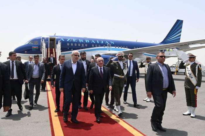 Azerbaijan’s Prime Minister Ali Asadov Arrives in Tehran