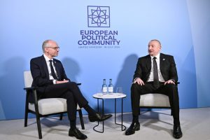 President Ilham Aliyev Meets with PM of Luxembourg in Oxford