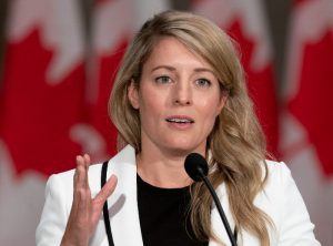 Canadian Foreign Minister to Visit China