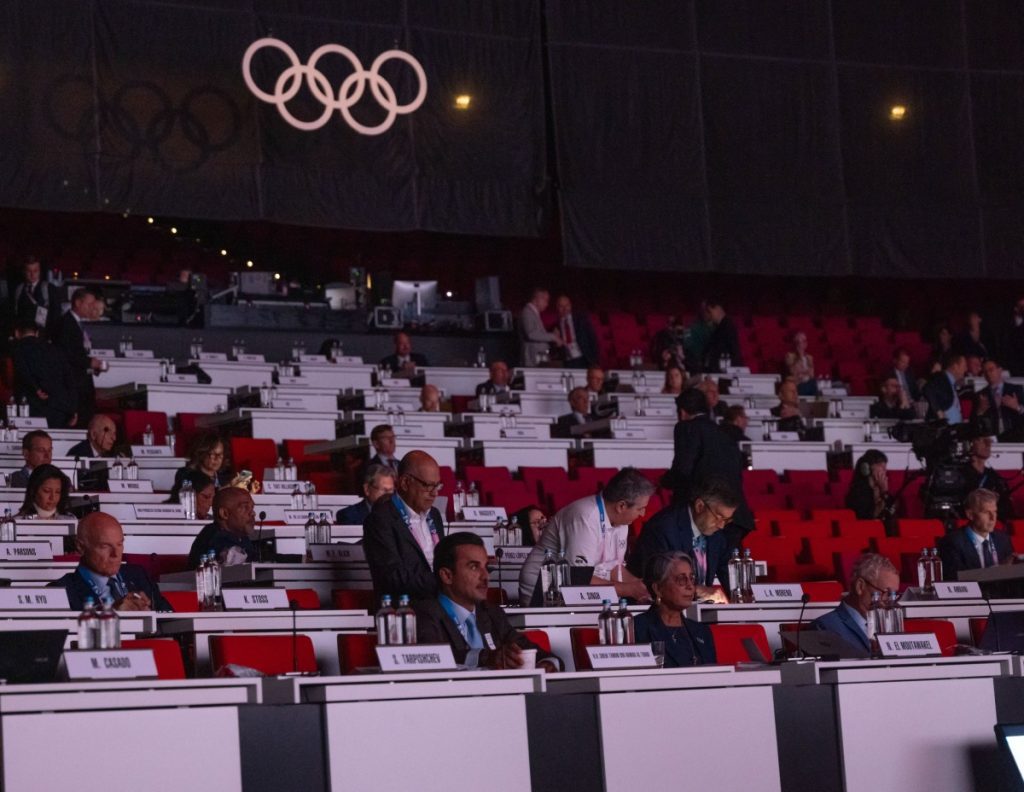 Amir of Qatar Participates in 142nd Session of the International Olympic Committee in Paris