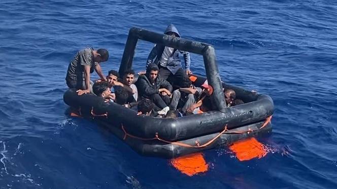 Turkish Coast Guard Rescues 71 Migrants Pushed Back by Greek Naval Forces
