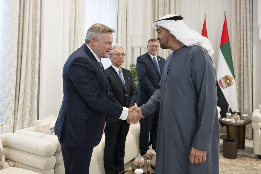 UAE President Welcomes Global Partners to ADNOC's Lower-Carbon LNG Project