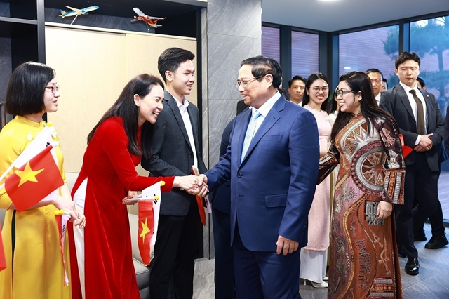 Prime Minister Chính Meets with Vietnamese Community in South Korea